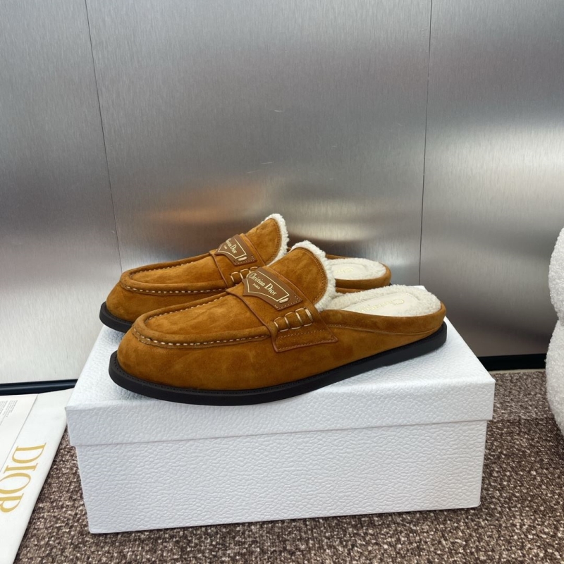 ch**an D*or slippers